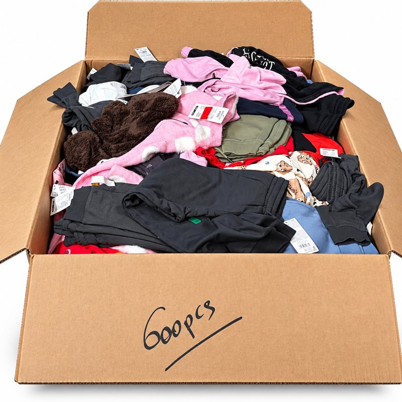 Lot vêtements enfants hiver – box mixte 600 pièces – sans marque communiquée